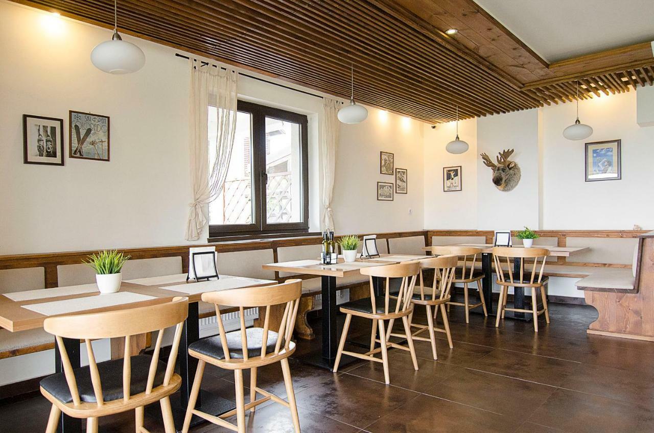 Pensiune & Restaurant Victoria Păltiniş Eksteriør bilde